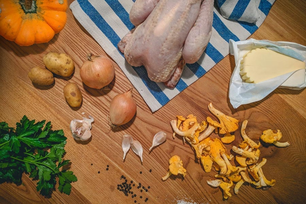 Poulet Fermier aux chanterelles et purée de citrouille